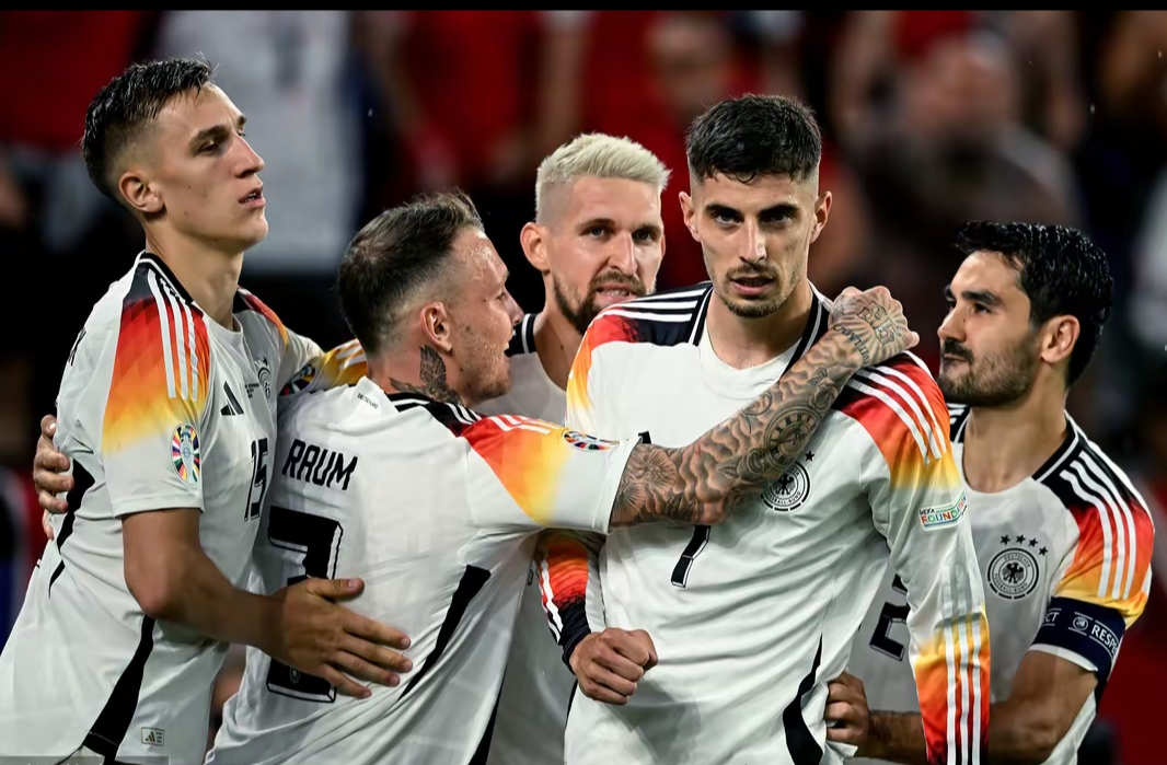 开云体育中国-多特蒙德轻取利物浦,哈弗茨统治全场 第2张 开云体育中国-多特蒙德轻取利物浦,哈弗茨统治全场 第2张