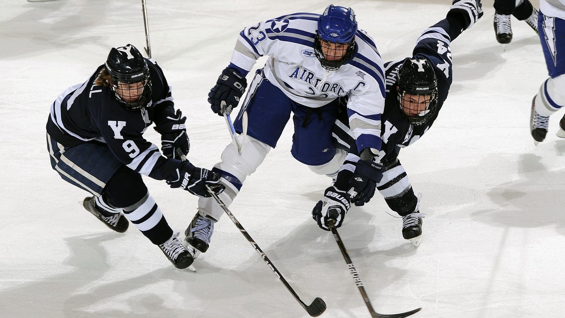 开云体育-黄蜂碾压马刺,杰伦·格林在抢七夜的封神接管 第2张 开云体育-黄蜂碾压马刺,杰伦·格林在抢七夜的封神接管 第2张
